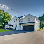 Luxurious Detroit Home - Walk To Golf And Park!