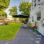 Luxurious Detroit Home - Walk To Golf And Park!