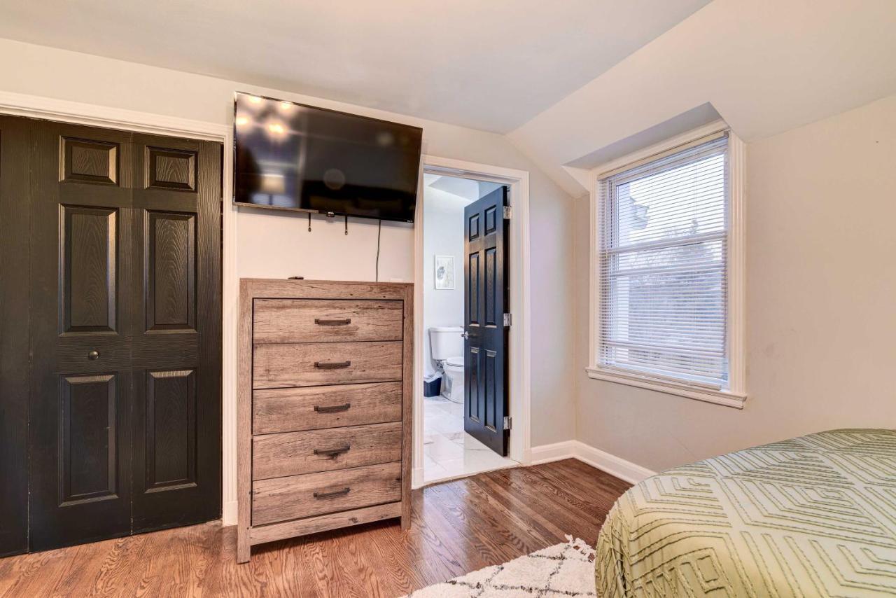 Luxurious - Walk To Golf And Park! Detroit