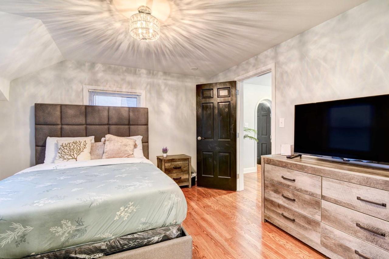 Luxurious - Walk To Golf And Park! * Detroit